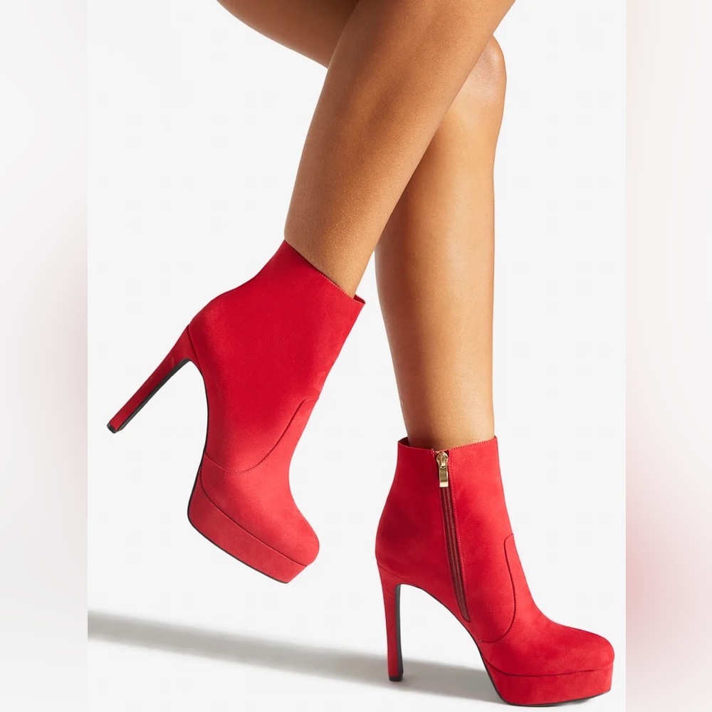 NIB Faux Suede Platform Stilleto Booties